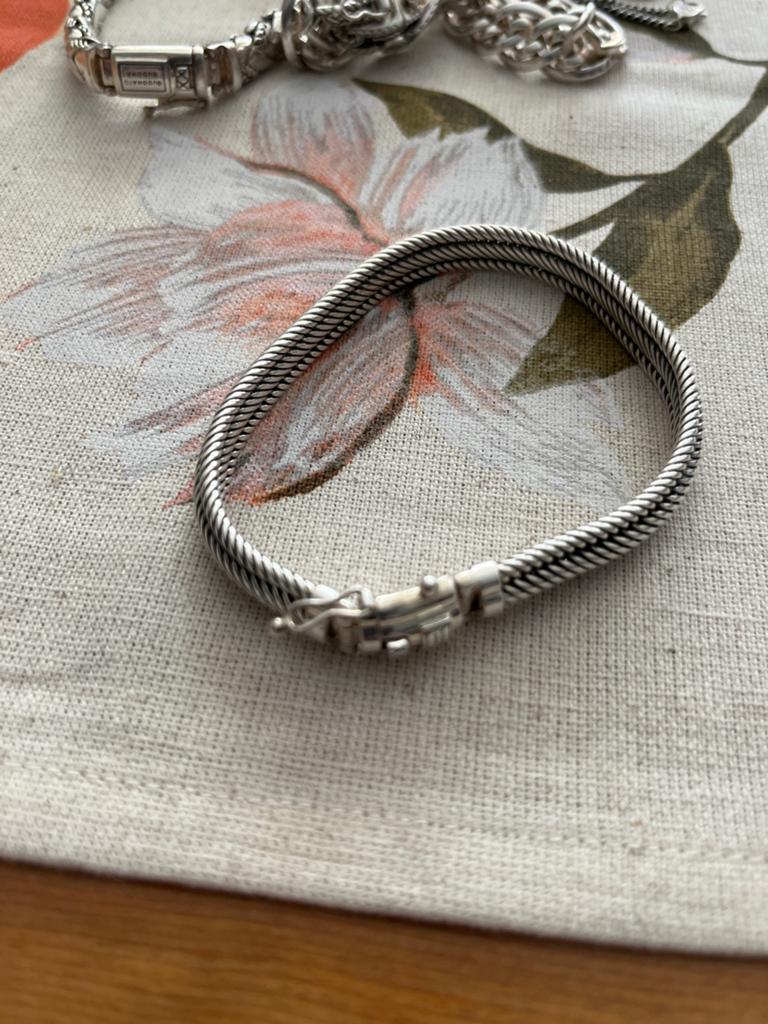 Buddha to Buddha armband - zilver, Sieraden, Tassen en Uiterlijk, Ophalen of Verzenden, Zo goed als nieuw, Zilver, Zilver