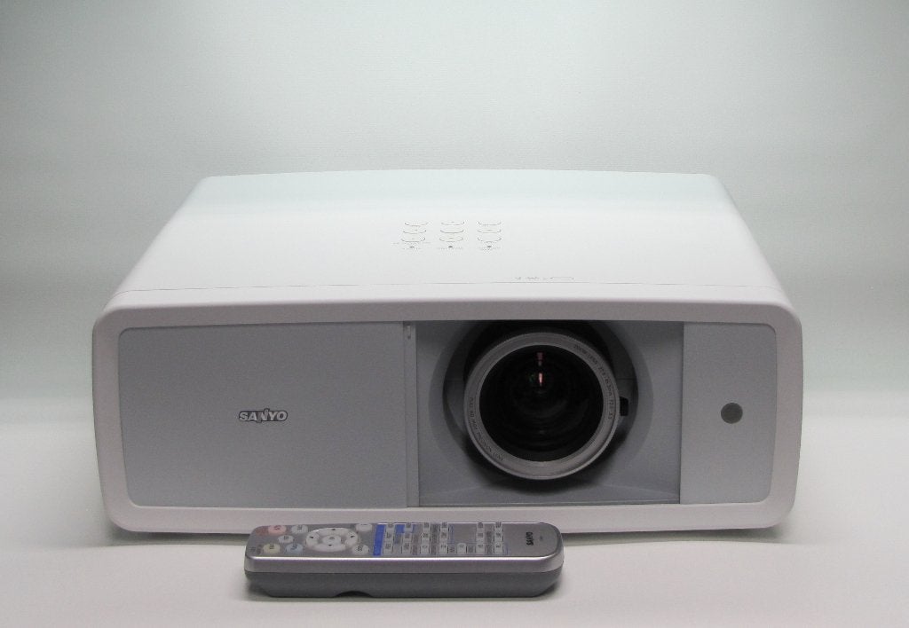Sanyo PLV-Z2000 – FullHD Beamer, Gebruikt, Ophalen of Verzenden, Sanyo, LCD