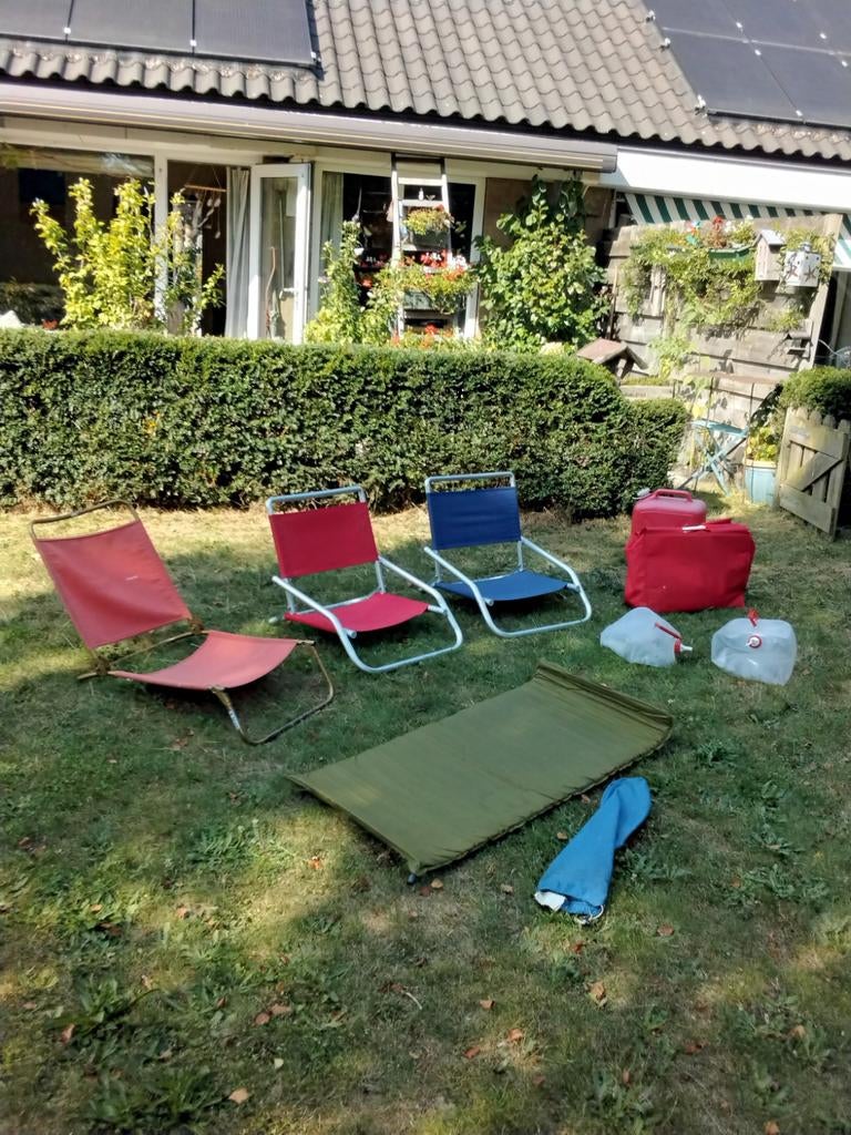 Grote jerrycan , grote koeltas en andere campingspullen., Caravans en Kamperen, Kampeeraccessoires, Ophalen, Gebruikt