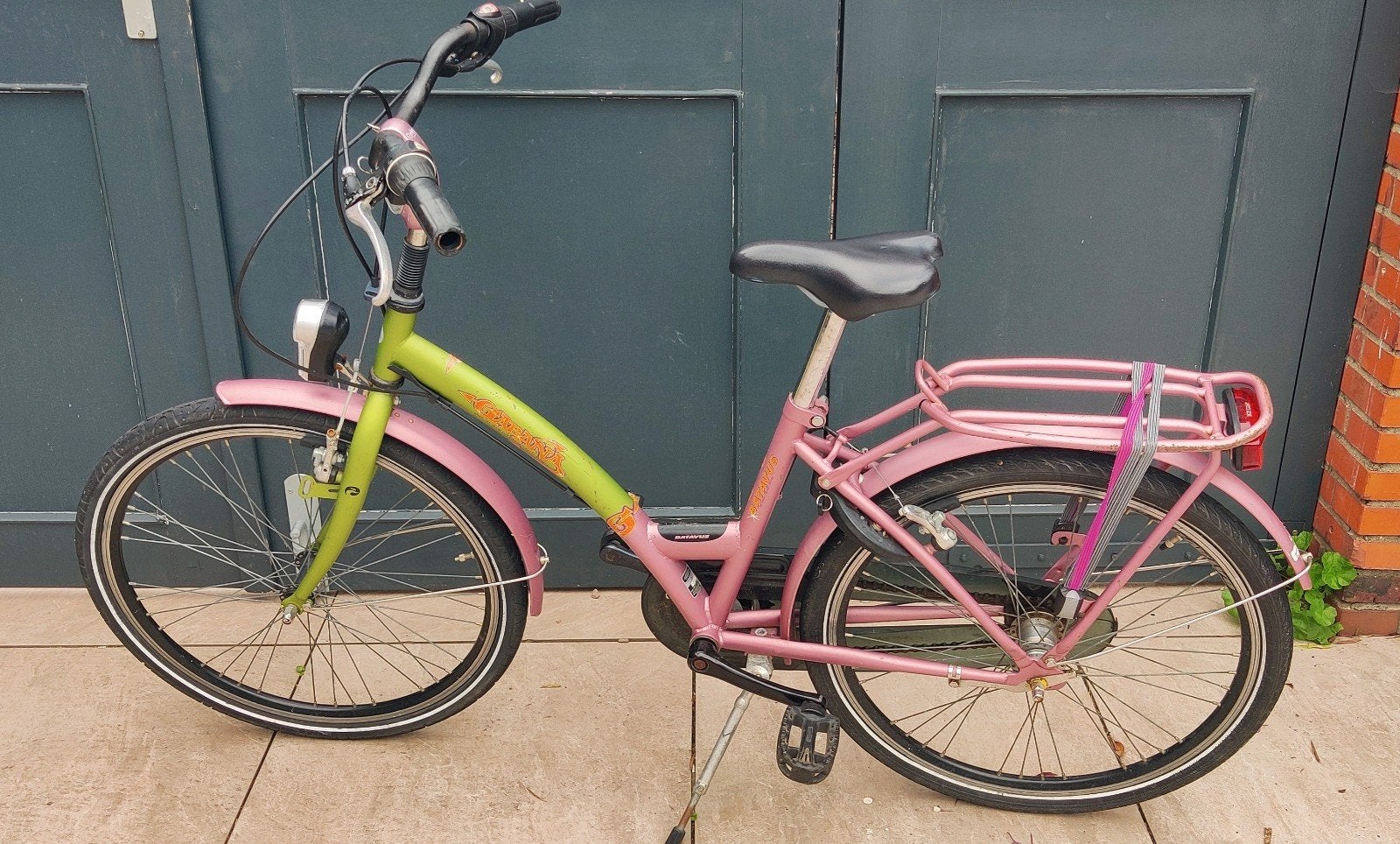 Batavus Gabana 24” meisjesfiets, terugtraprem
3 versnelling, Fietsen en Brommers, Ophalen, Versnellingen, Batavus, Gebruikt