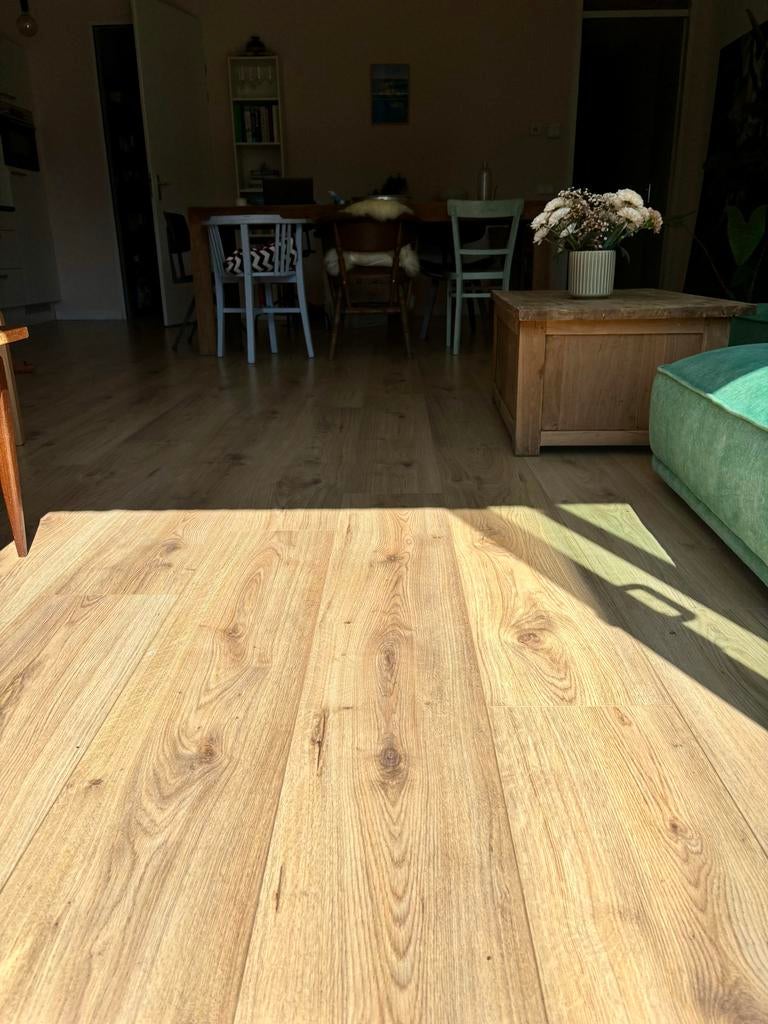 Laminaatvloer, licht eiken look | 70 tot 80m2, Ophalen, Zo goed als nieuw, 10 m² of meer, 10 tot 30 cm