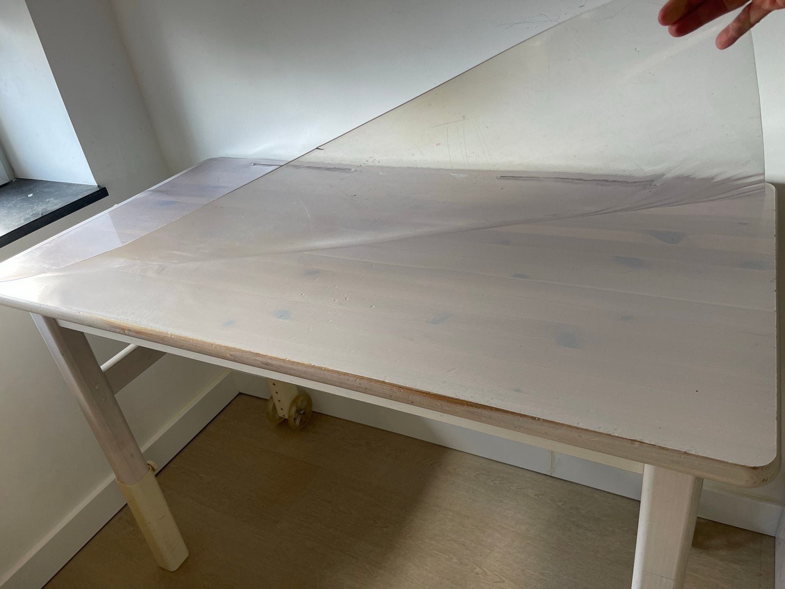 Flexa bureau in hoogte verstelbaar white wash, Ophalen, Gebruikt, Scandinavisch, Hout
