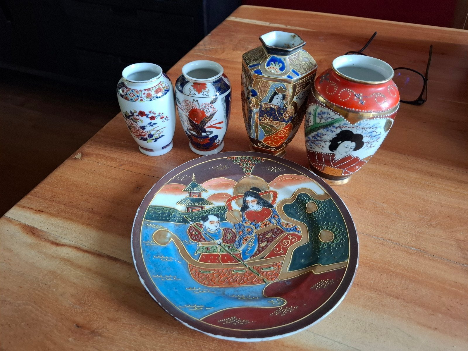 Japanse vaasjes en bordje, Ophalen of Verzenden