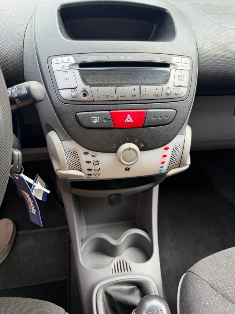 Peugeot 107 1.0-12V XS 5drs RIJDT GOED NAP APK 9-2026 ZUINIG, Voorwielaandrijving, Euro 5, Gebruikt, 4 stoelen