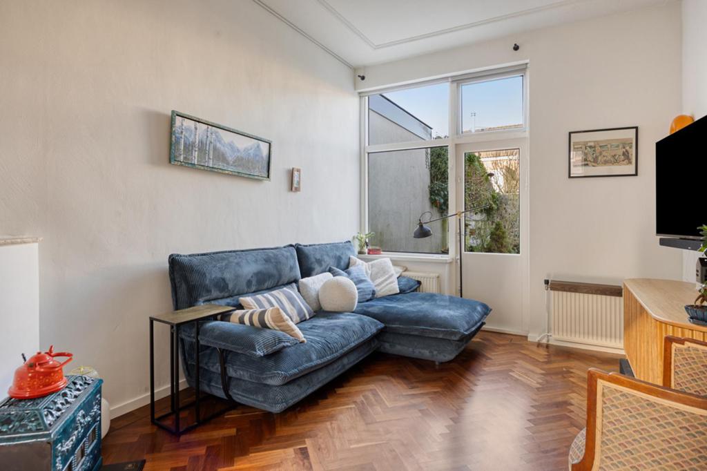 Loungebak allegro- goossens, Huis en Inrichting, Banken | Bankstellen, Ophalen, Donkerblauwe grote rib. Geschikt voor kleine ruimtes.