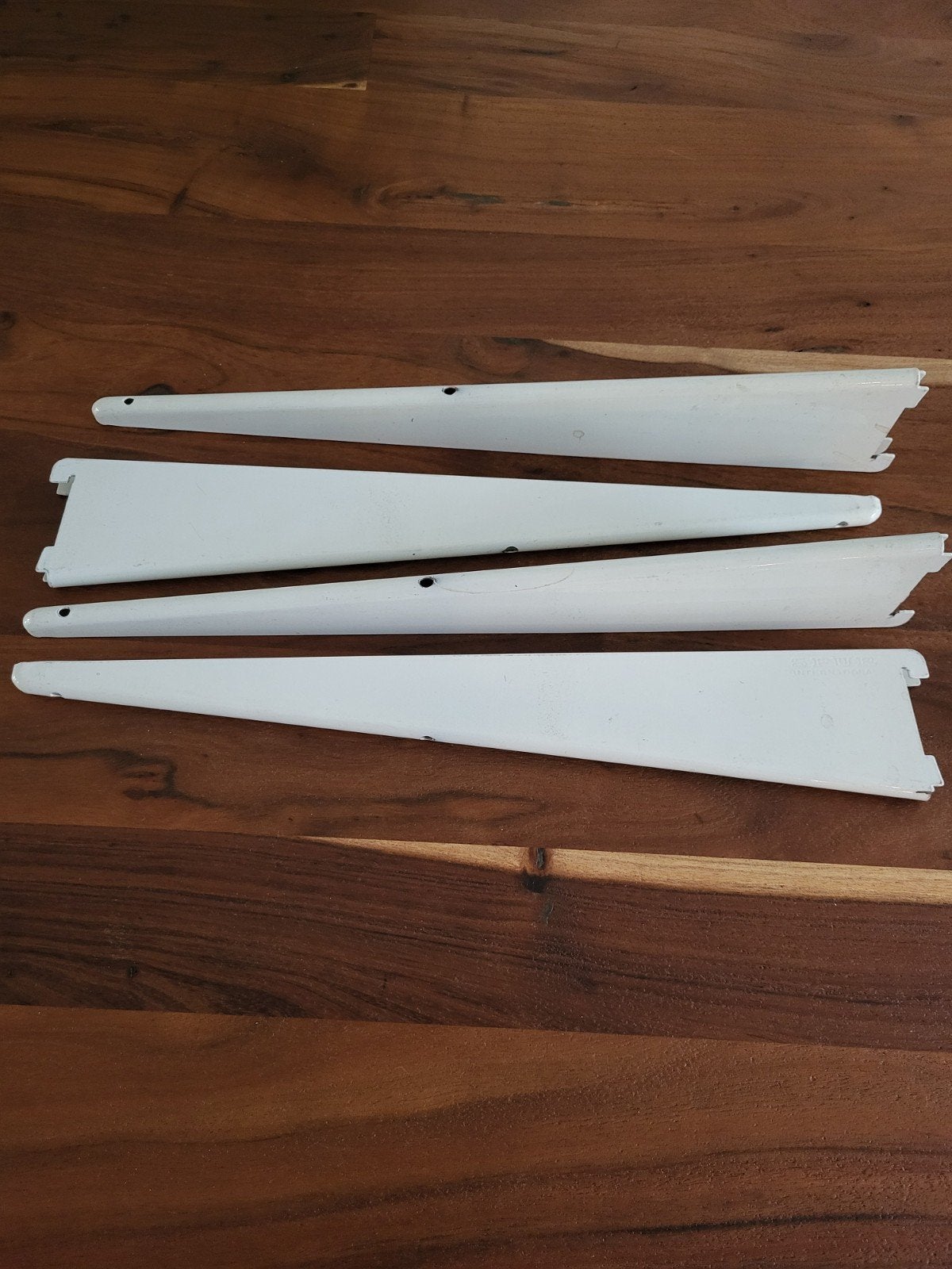 Set van 4 witte plankdragers 48cm voor wandrailsysteem, Ophalen, Gebruikt