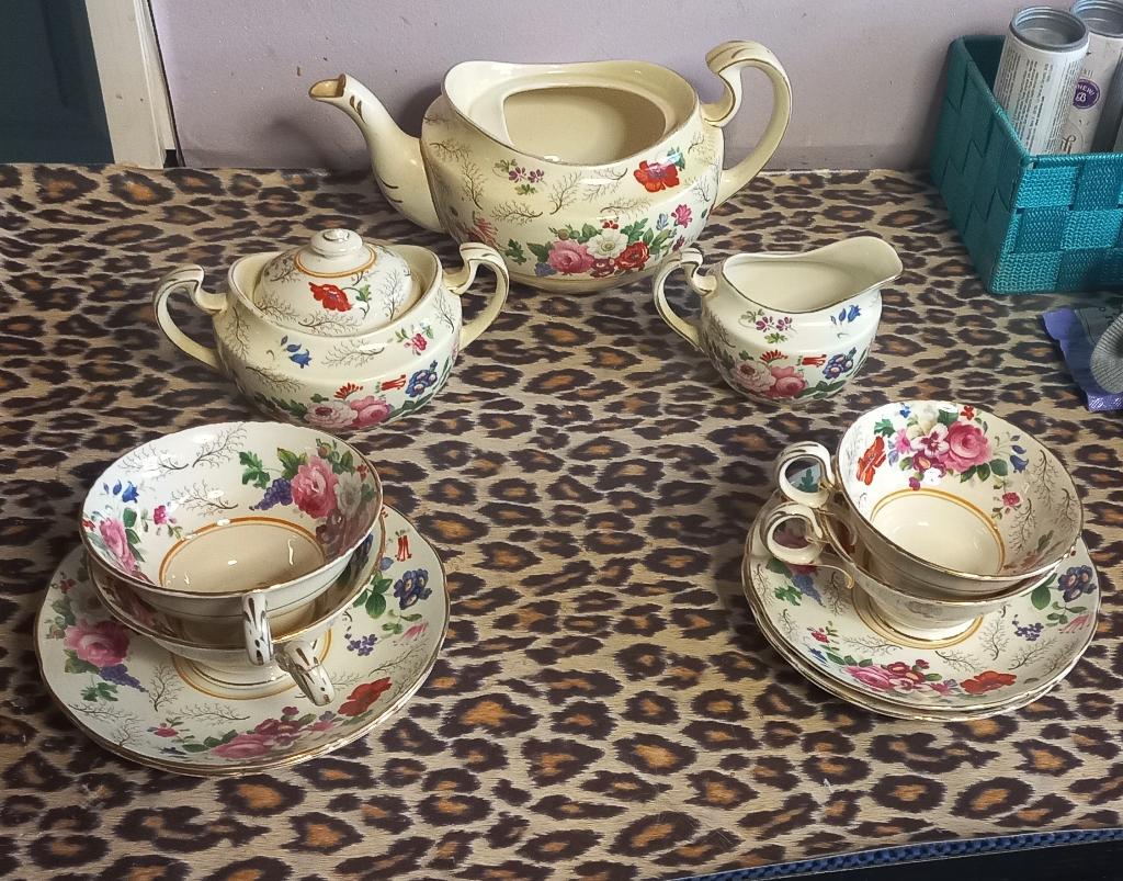 Porseleinen Grosvenor Ye old English servies, vintage, Gebruikt, Overige typen, Ophalen of Verzenden, Overige stijlen