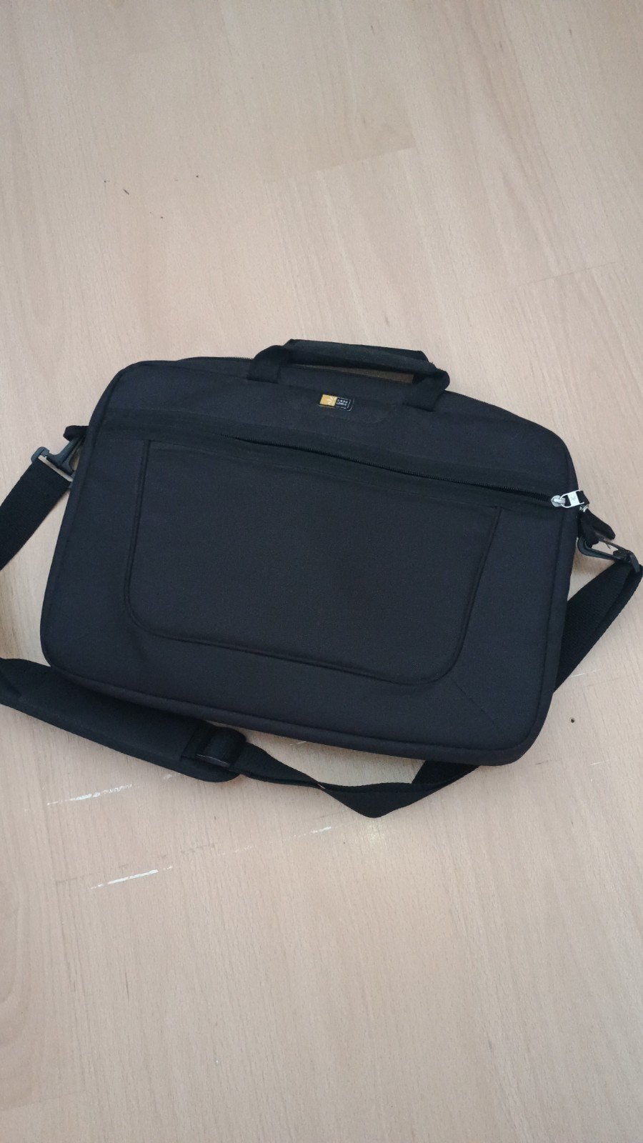 Laptoptas 40cm breed - Case Logic, Gevoerd laptopvak, 15 inch, Ophalen of Verzenden, Zo goed als nieuw
