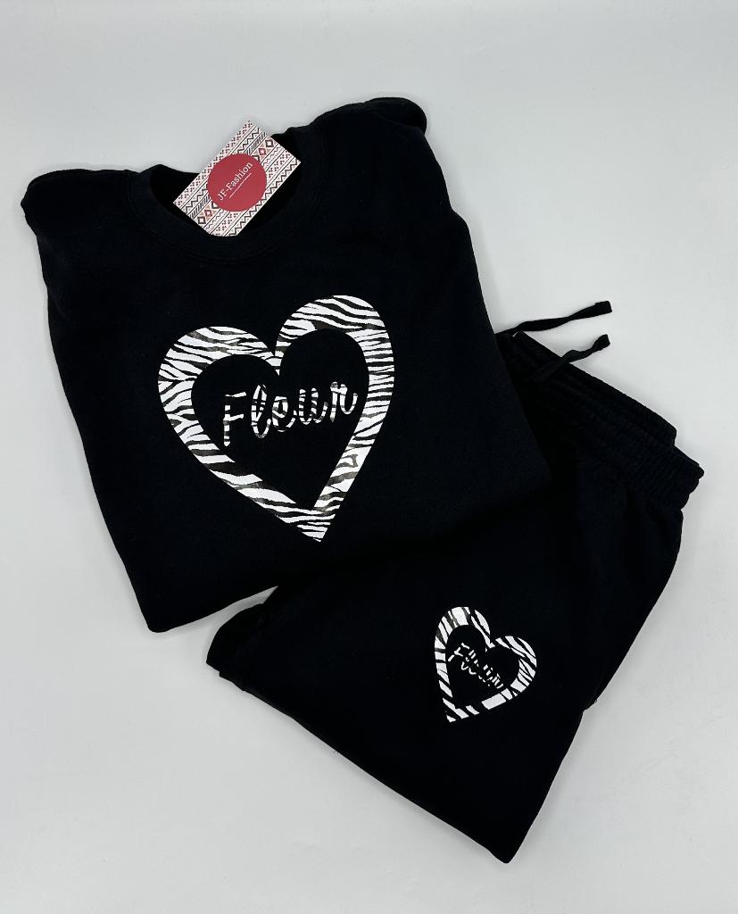 Joggingpakken met je eigen naam in maat 104, Kinderen en Baby's, Kinderkleding | Maat 104, Ophalen of Verzenden, Nieuw, Meisje