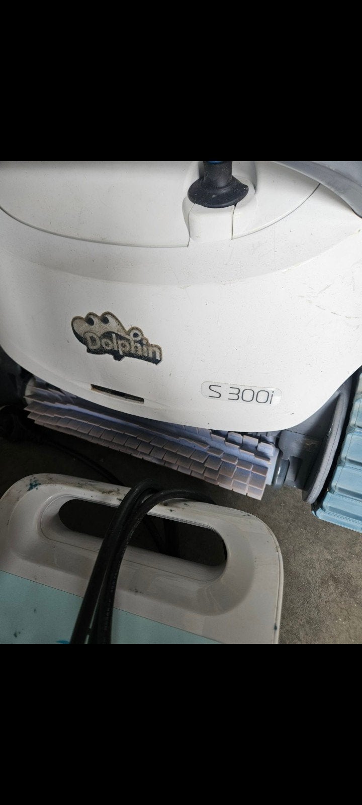 Zwembad robot Dolphin S300i, Ophalen