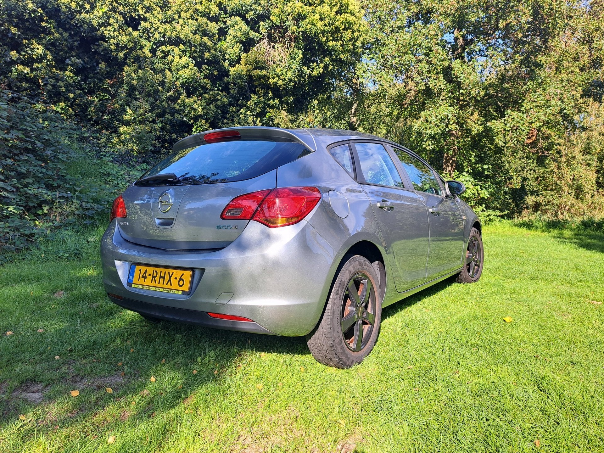 Foto 6 van Opel Astra 1.4 Edition nederlands geleverd 5 deurs airco