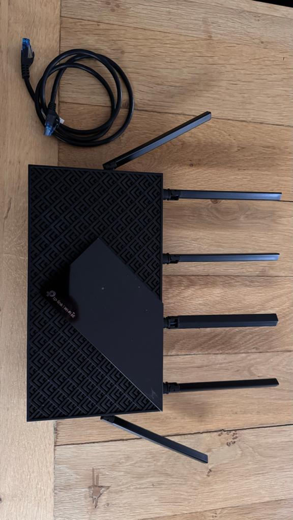 TP-Link Wi-Fi 6E Router - Zo goed als nieuw, Computers en Software, Routers en Modems, Ophalen of Verzenden, Zo goed als nieuw