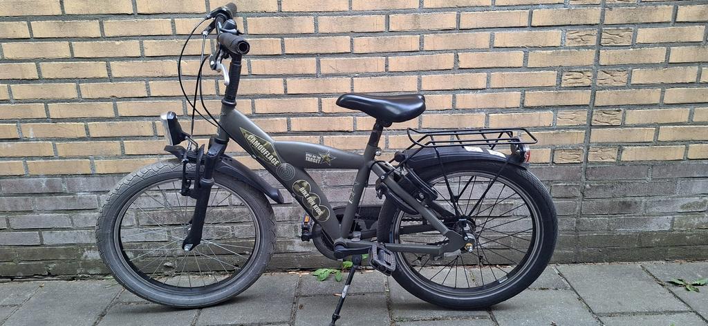 Stoere 20 inch jongensfiets, Fietsen en Brommers, Fietsen | Jongens, Zo goed als nieuw, 20 inch, Handrem, Ophalen
