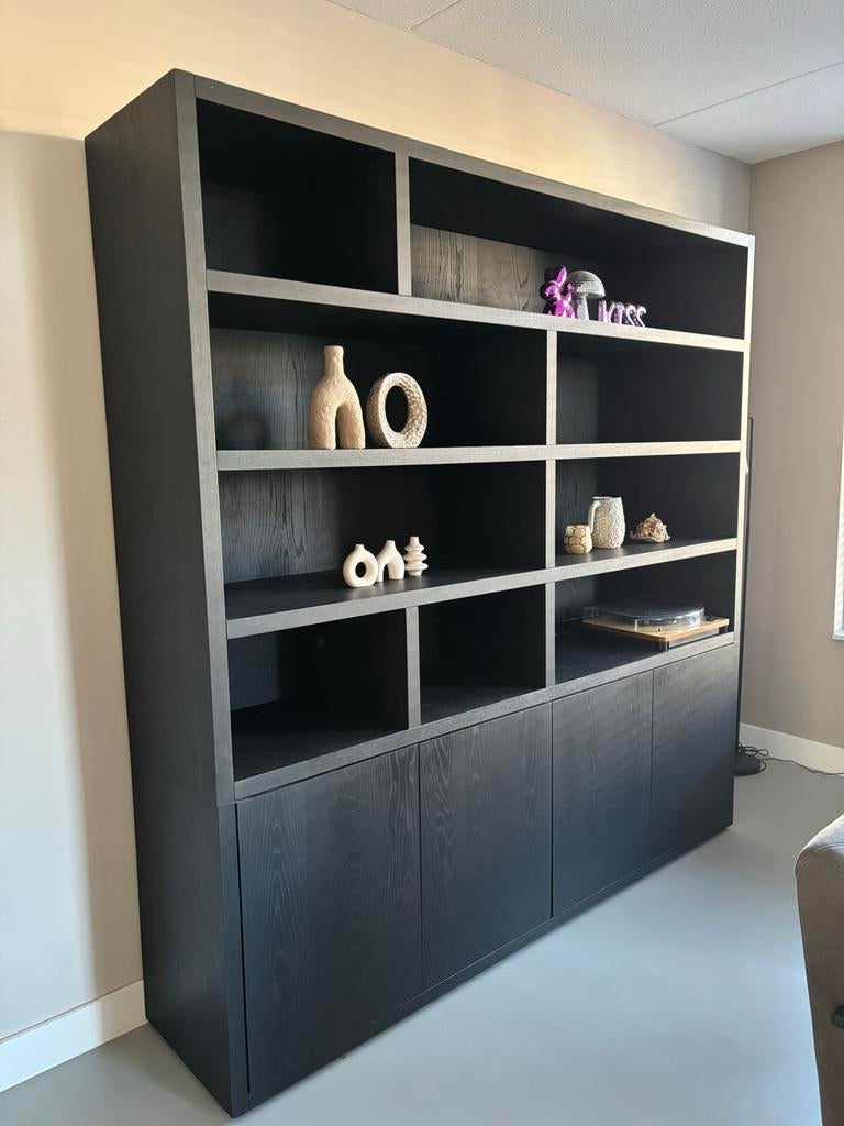 Buffetkast zwart eiken Barcelona van Goossens, Ophalen, 200 cm of meer, Eikenhout, Zo goed als nieuw