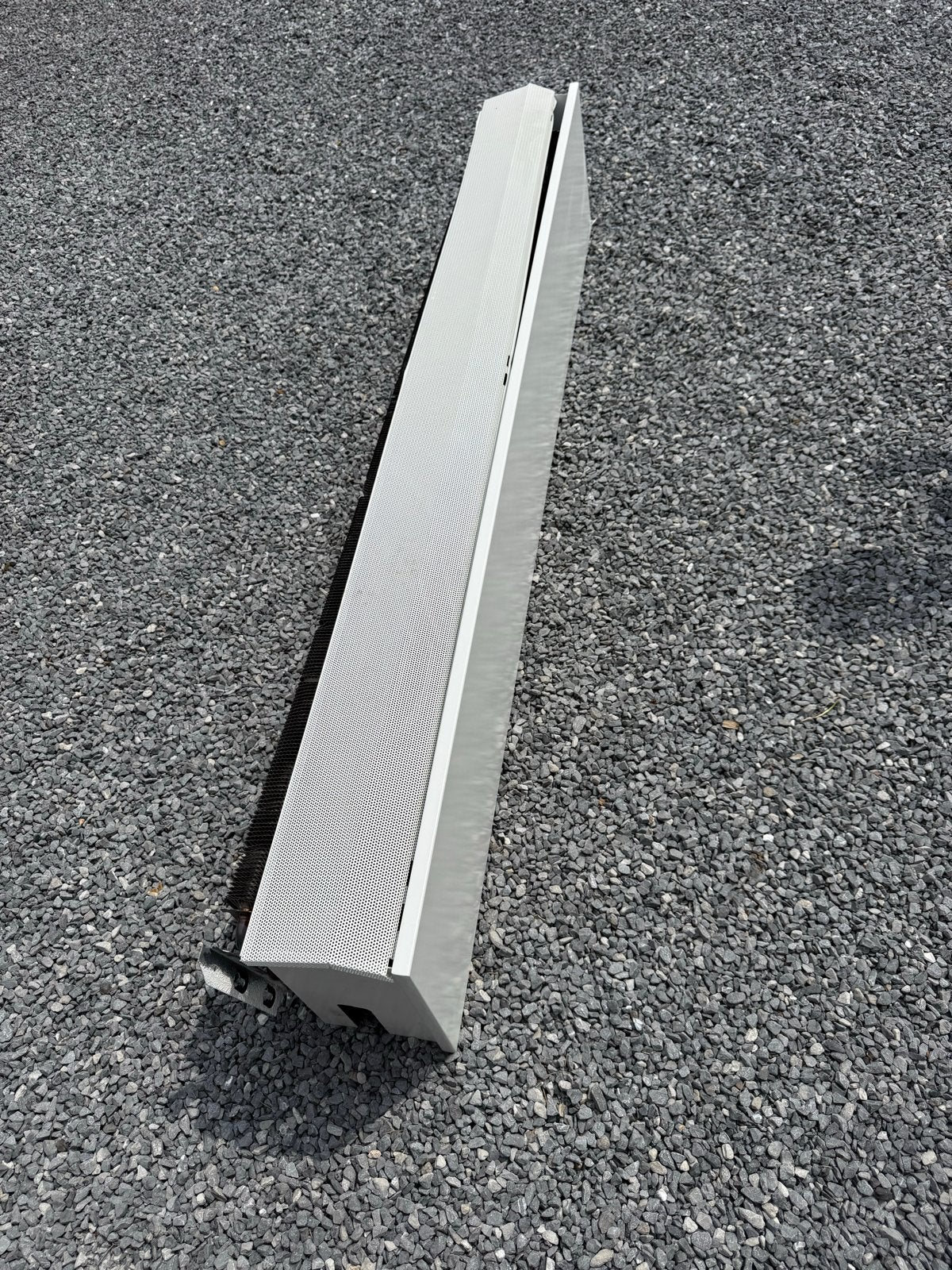 Jaga Linea convector 200x35hx22d 3602 Watt + Thermostaat, Doe-het-zelf en Verbouw, Ophalen, 30 tot 80 cm, Gebruikt, Radiator