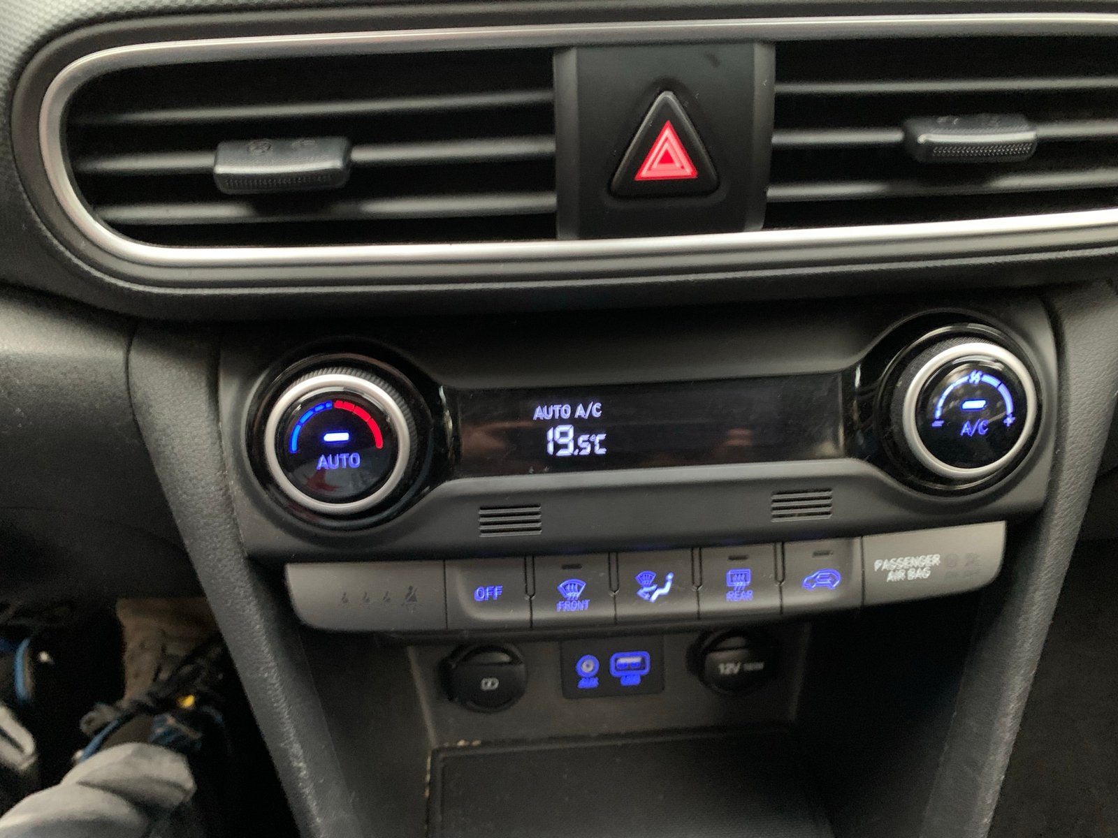 Foto 8 van Hyundai Kona 1.0 T-gdi 120pk 2WD 2020 Grijs inruil mogelijk