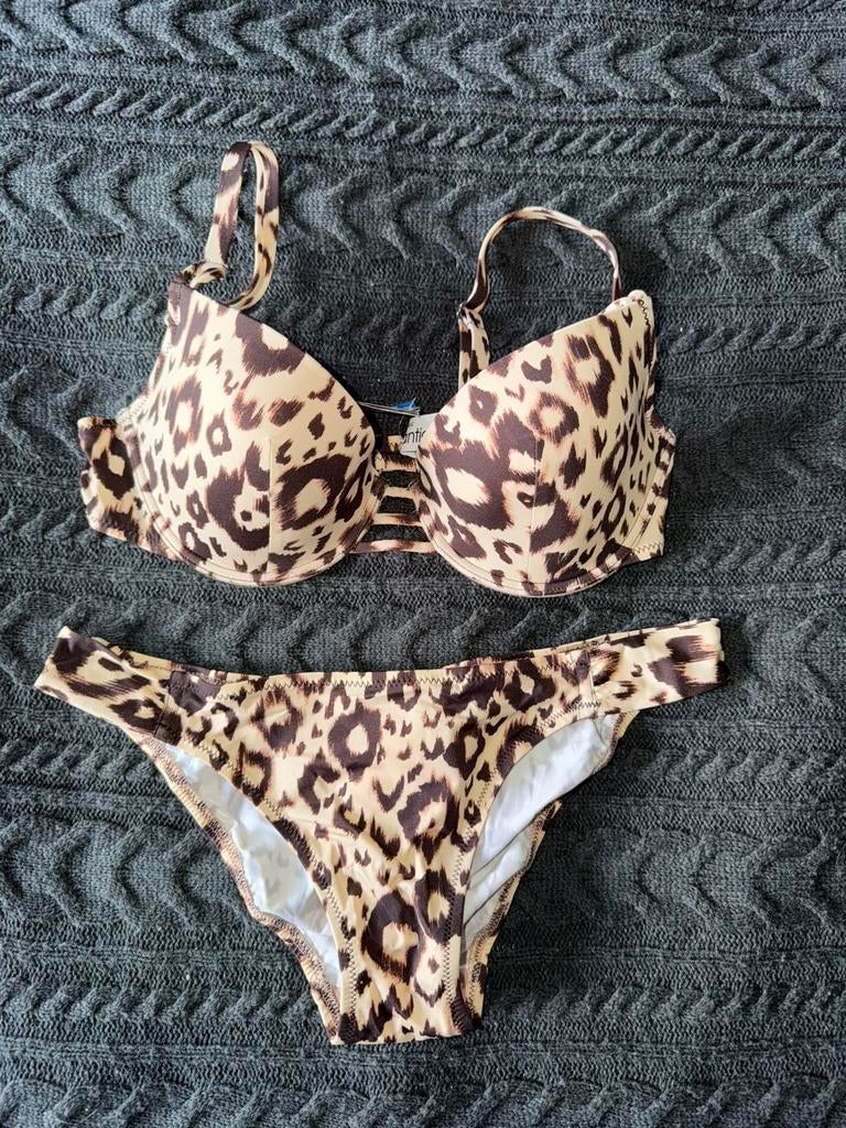 Bikini set 75C van Antigel NIEUW!, Kleding | Dames, Badmode en Zwemkleding, Ophalen of Verzenden, Nieuw, Beige, Bikini