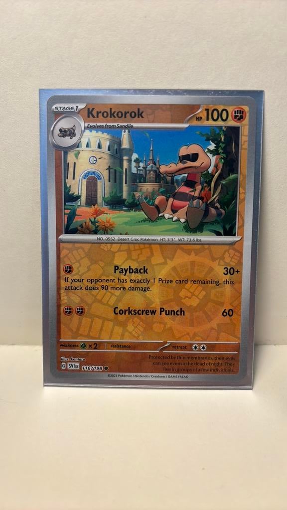 Krokorok 116/198 Scarlet & violet reverse holo pokemon kaart, Ophalen of Verzenden, Nieuw, Boosterbox