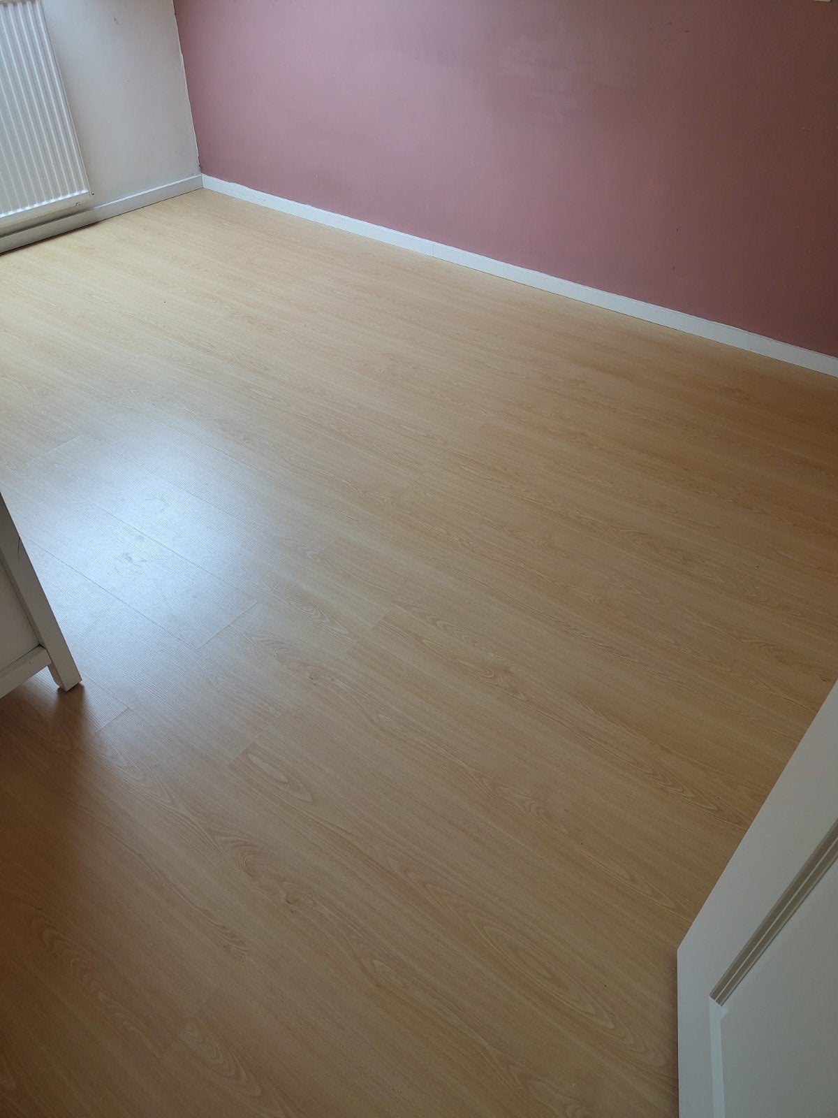 tm 17 sep 70m2 gratis licht laminaat, Doe-het-zelf en Verbouw, Ophalen, Gebruikt, 50 tot 150 cm, 10 m² of meer