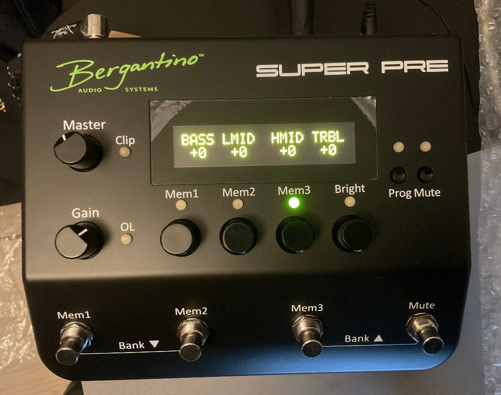 Bergantino Super Pre te koop., Muziek en Instrumenten, Ophalen of Verzenden, Zo goed als nieuw, Volume