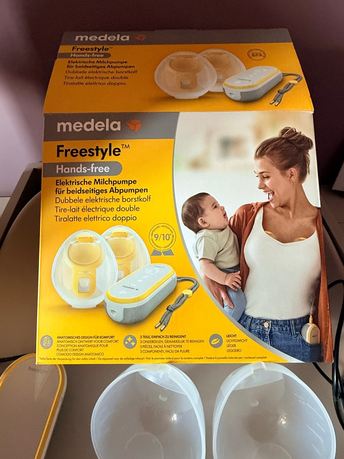 Medela Freestyle Hands-free dubbele elektrische borstkolf, Medela, Borstkolf, Ophalen of Verzenden, Zo goed als nieuw