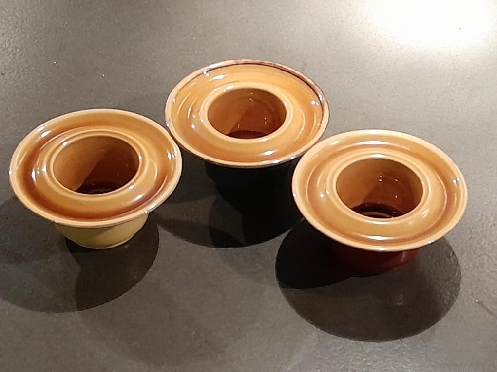 3   eierdoppen Driehoek Huizen, Huis en Inrichting, Keuken | Servies, Ophalen of Verzenden, Gebruikt, Keramiek, Overige stijlen