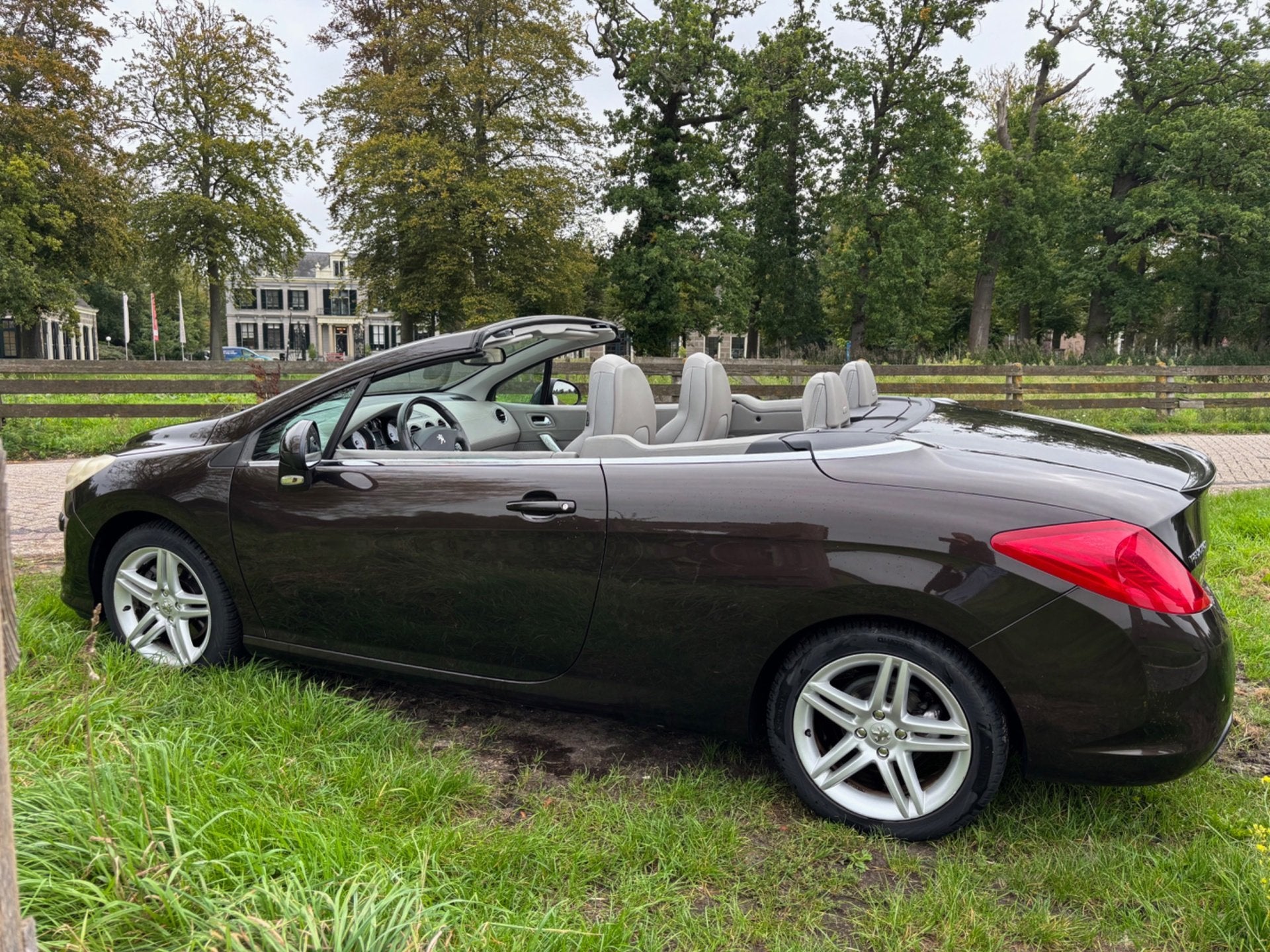 Foto 5 van Peugeot 308 1.6 THP Allure, Lage KM Stand
