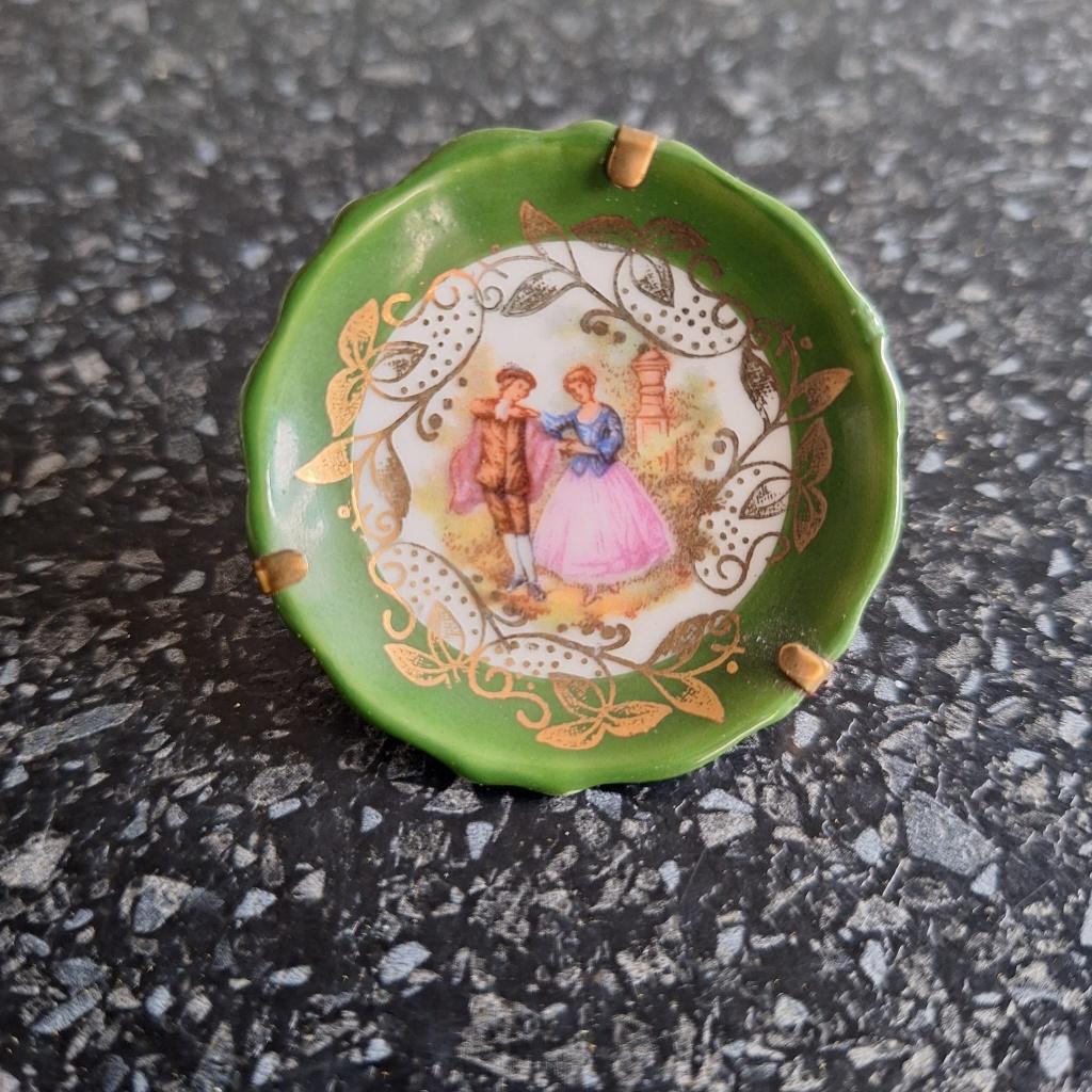 Goudeville Limoges miniatuur bordje, Ophalen of Verzenden