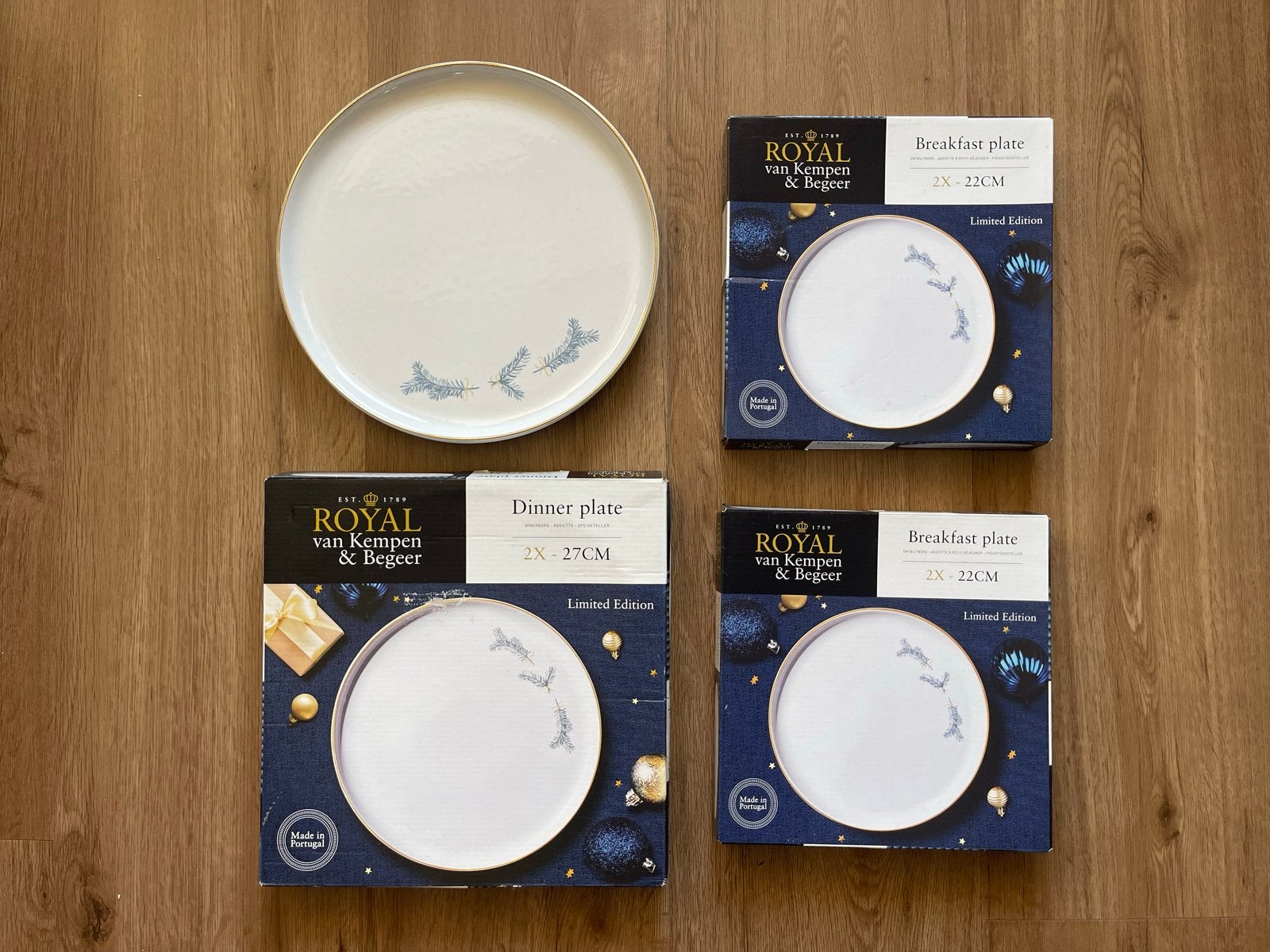 Royal van Kempen & Begeer Kerst Servies - 8 Delig, Overige merken, Ophalen of Verzenden, Zo goed als nieuw, Bord(en)
