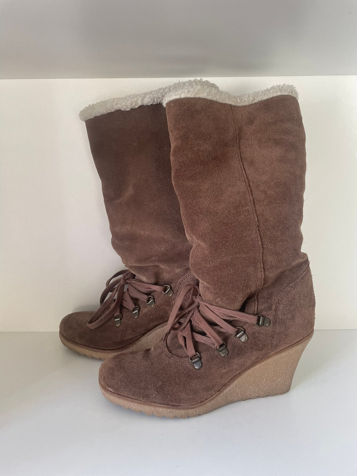 Esprit gave suede vachtlaarzen maat 40, Kleding | Dames, Schoenen, Bruin, Lage of Enkellaarzen, Ophalen of Verzenden, Gedragen