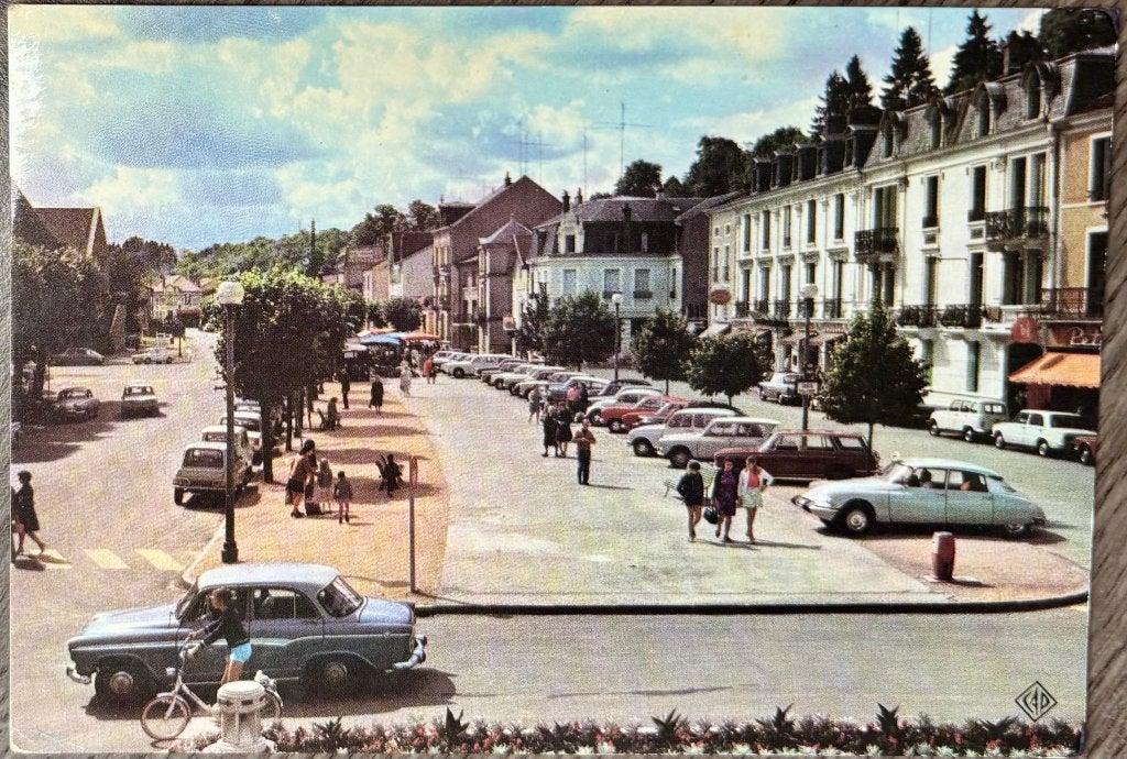 Auto's - Citroen DS - Contrexeville - Frankrijk - 1971, Ophalen of Verzenden, 1960 tot 1980, Gelopen, Frankrijk