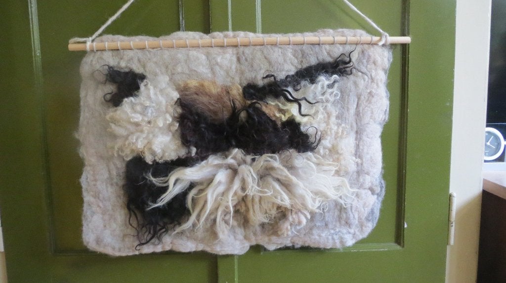 Fleurig wandkleed, hand gevilt, diverse wol soorten,70x47cm, 70 cm, Verzenden, Meerkleurig, Wandkleed