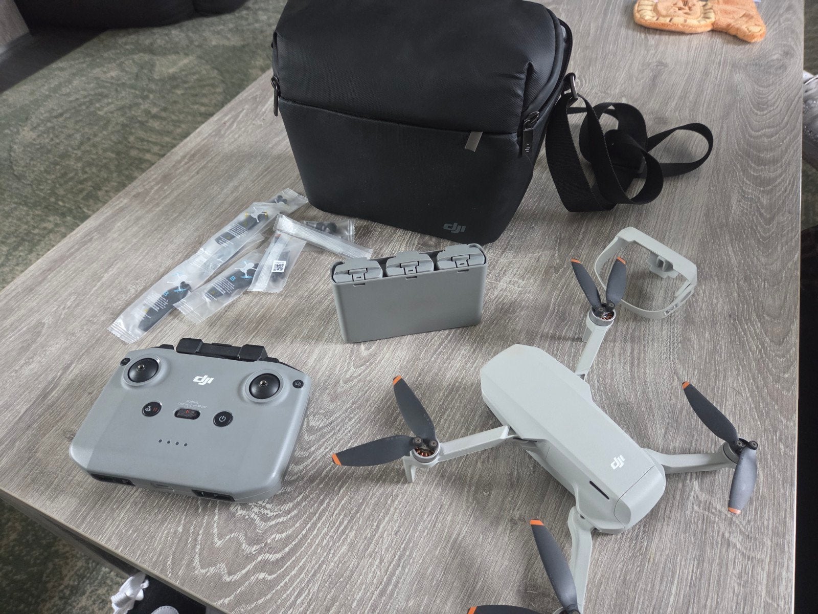 DJI Mini 2 Fly More Combo - Zo goed als nieuw, Cameradrone, Return to Home, Ophalen of Verzenden, Zo goed als nieuw