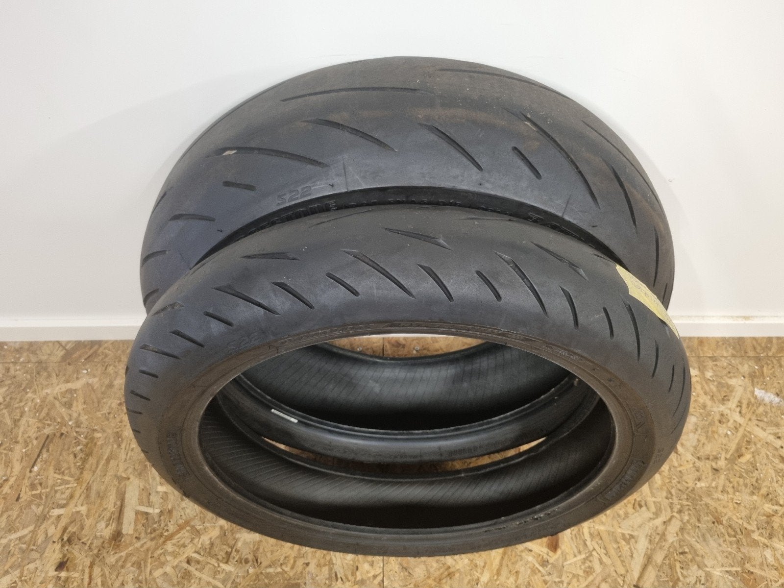 Bridgestone Battlax S22 120-70-17 & 180-55-17, Ophalen of Verzenden, Gebruikt
