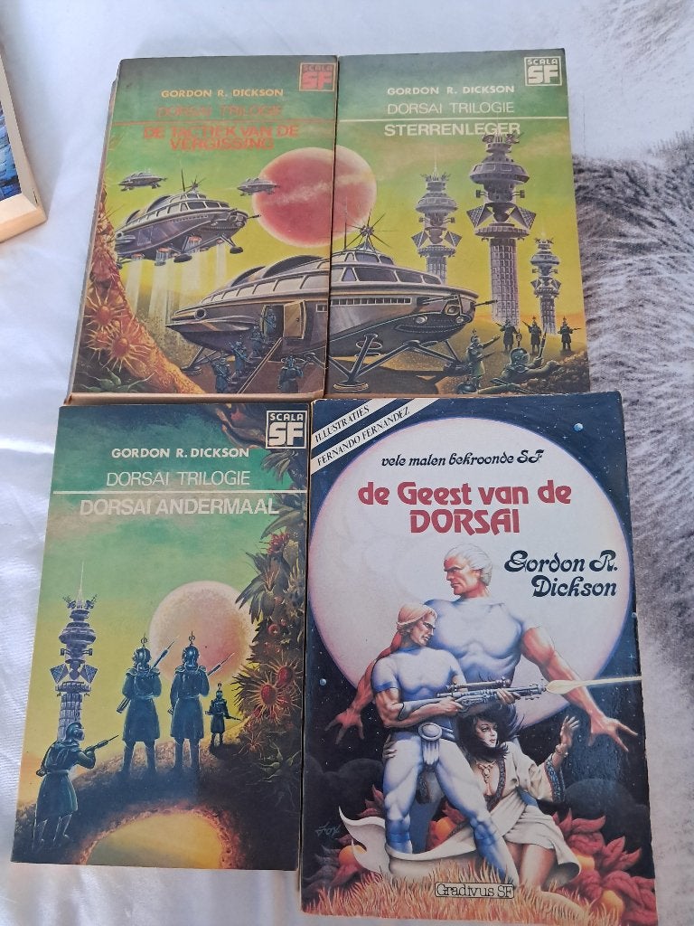 Dorsai trilogie +1 extra, Ophalen, Gelezen, Gordon R. DICKSON