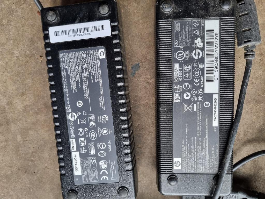 9X ADAPTER OPLADER TRAFO VOOR COMPUTER LAPTOP OF MONITOR, Ophalen of Verzenden, Gebruikt