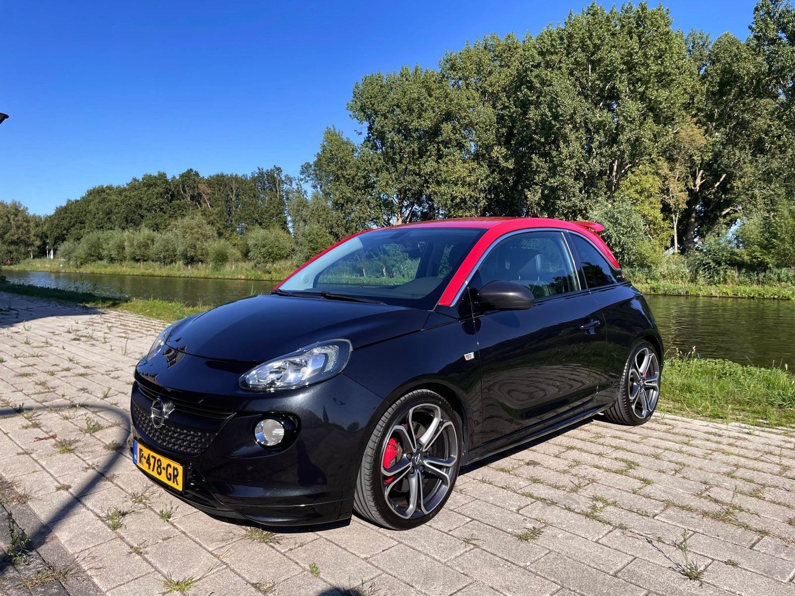 Opel ADAM S 1.4 Turbo 2015, Voorwielaandrijving, Zwart, 4 cilinders, 4 stoelen