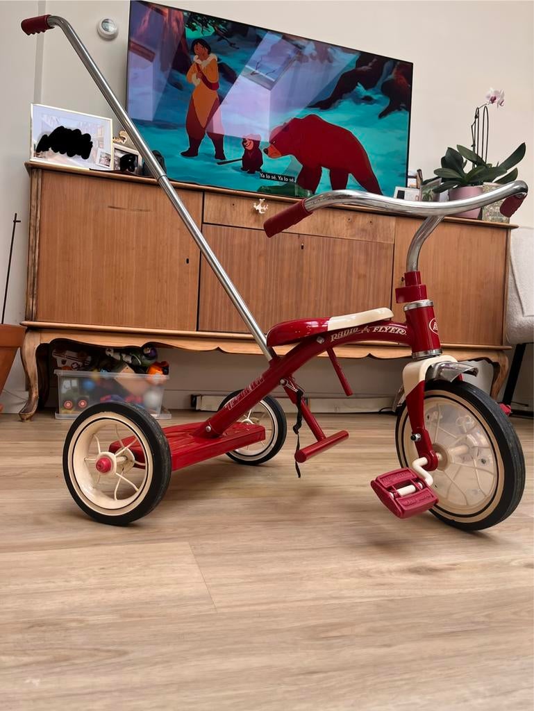 Vintage Radio Flyer driewieler met duwstang, Fietsen en Brommers, Fietsen | Driewielers, Zo goed als nieuw, Duwstang, Terugtraprem