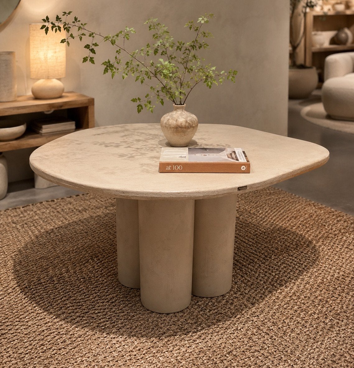Ronde organische eettafel beton | -50% | Bogard, Huis en Inrichting, Tafels | Eettafels, Ophalen, Overige materialen, Overige vormen
