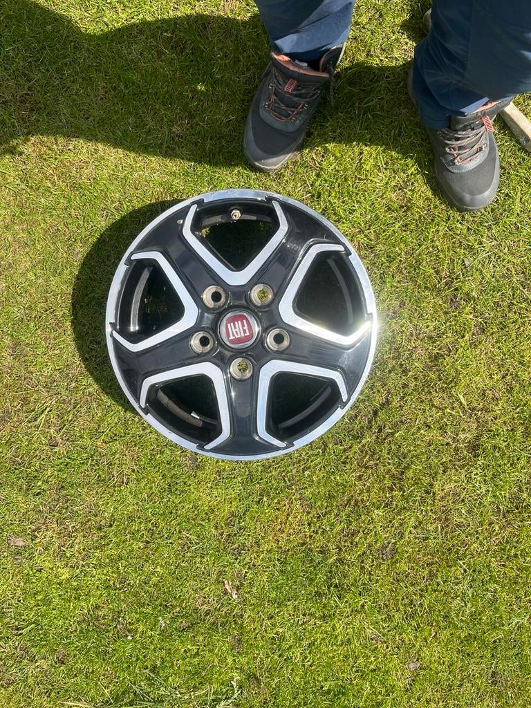 Originele FIAT Ducati Velg 16 inch, Ophalen, Gebruikt