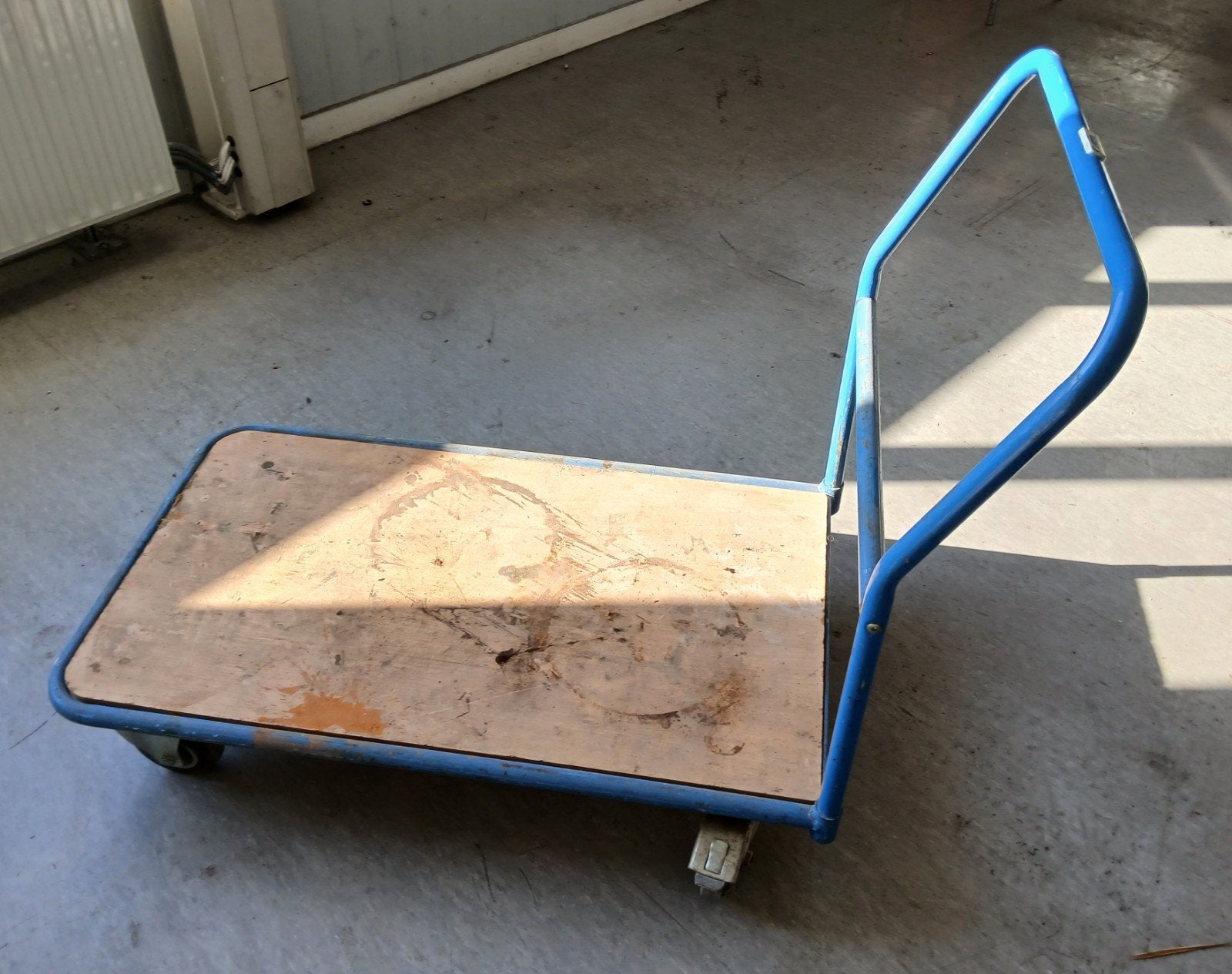 plateau wagen, 100 liter of meer, Ophalen, Gebruikt, Transportkar