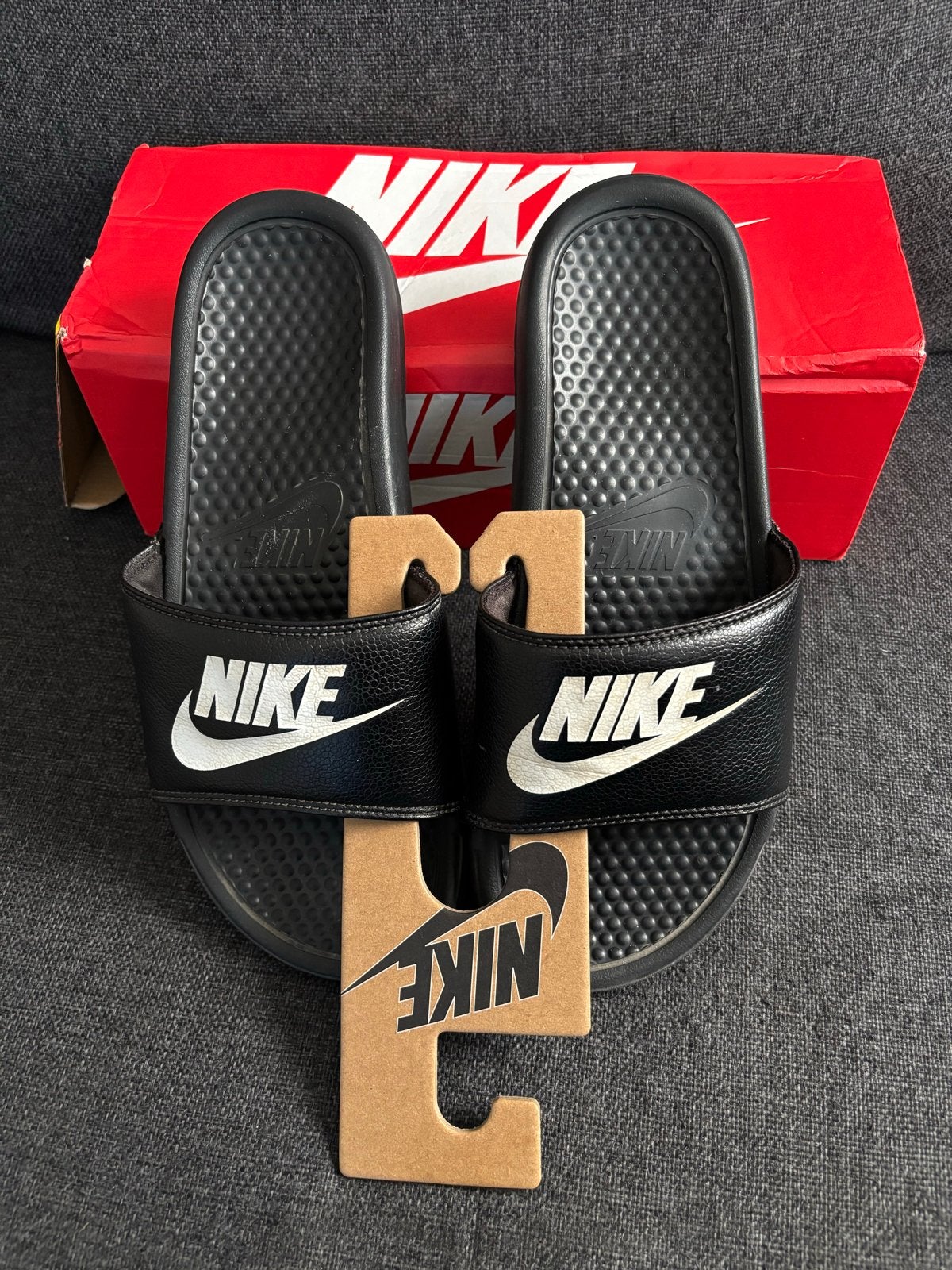 Nike Victori One Shower Slide - Maat 42.5, Slippers, Zwart, Ophalen of Verzenden, Gedragen