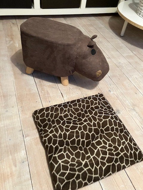 Nijlpaard en giraffe kussen ook leuk voor de kinderkamer, Ophalen of Verzenden, Nieuw, Wild dier, Overige typen