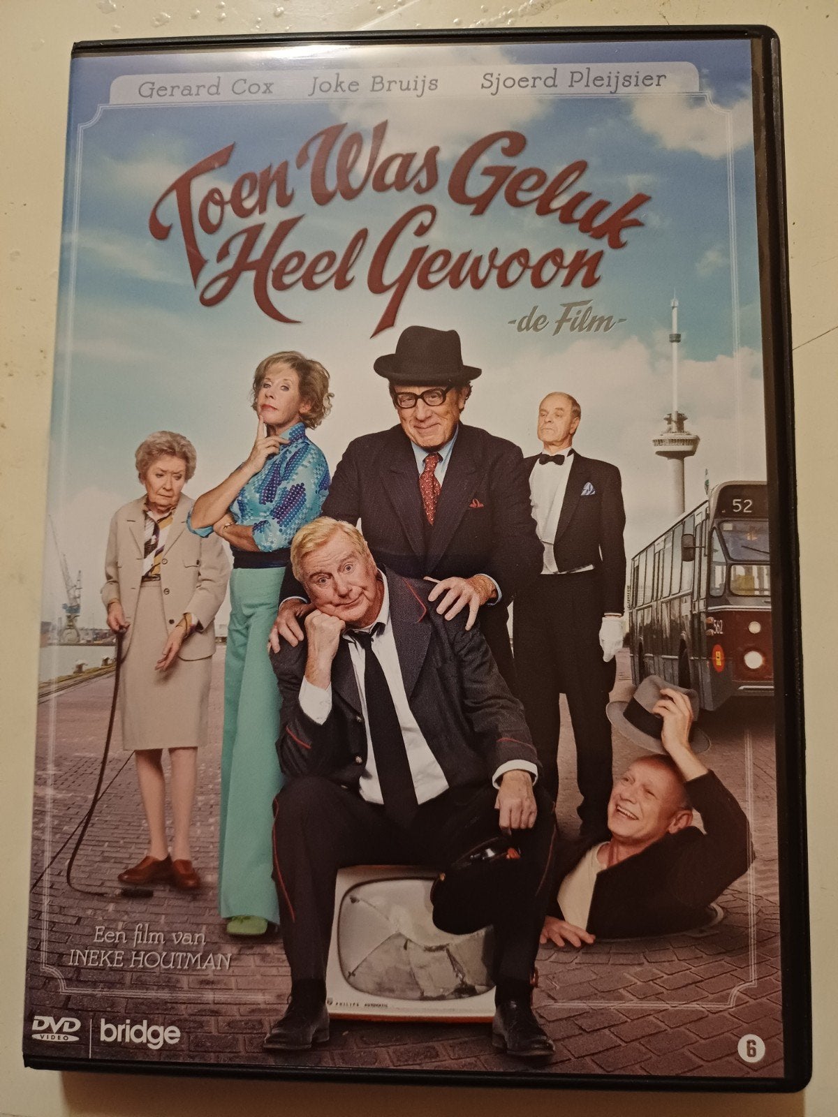 Toen was geluk heel gewoon, Vanaf 6 jaar, Ophalen of Verzenden, Zo goed als nieuw
