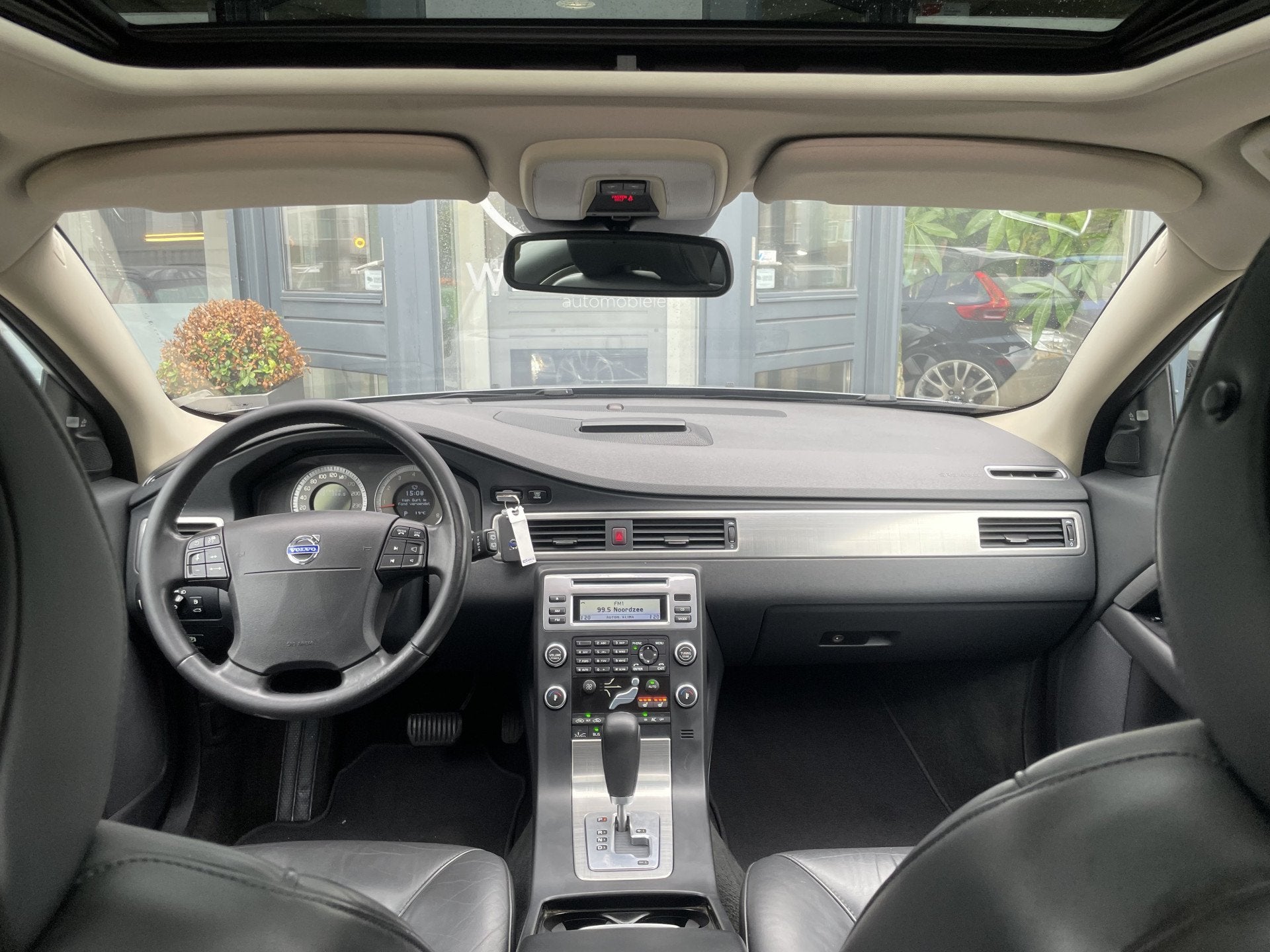 Volvo V70 3.0 T6 AWD Summum Youngtimer l Schuifdak l ACC, Auto's, Automaat, Gebruikt, 1714 kg, Vierwielaandrijving