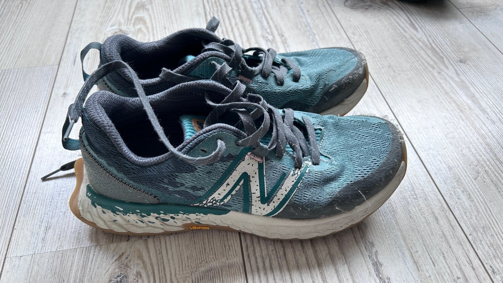 New Balance Trailrunning maat 42,5 fres foam, Sport en Fitness, Loopsport en Atletiek, Ophalen of Verzenden, Gebruikt, Hardloopschoenen