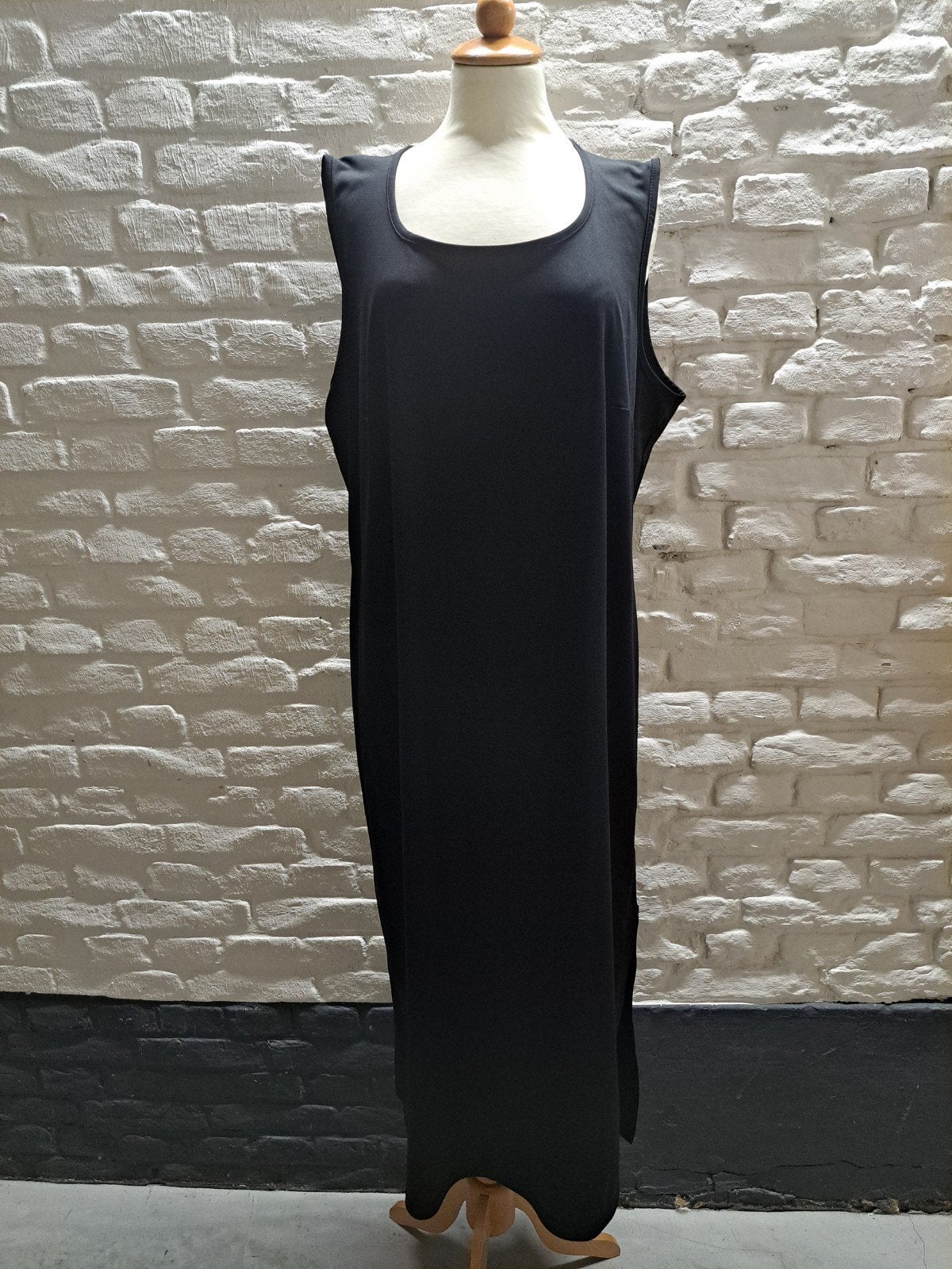Zwarte mouwloze maxi-jurk maat 46/48 (XL), Verzenden, Zwart, Maat 46/48 (XL) of groter, Onder de knie