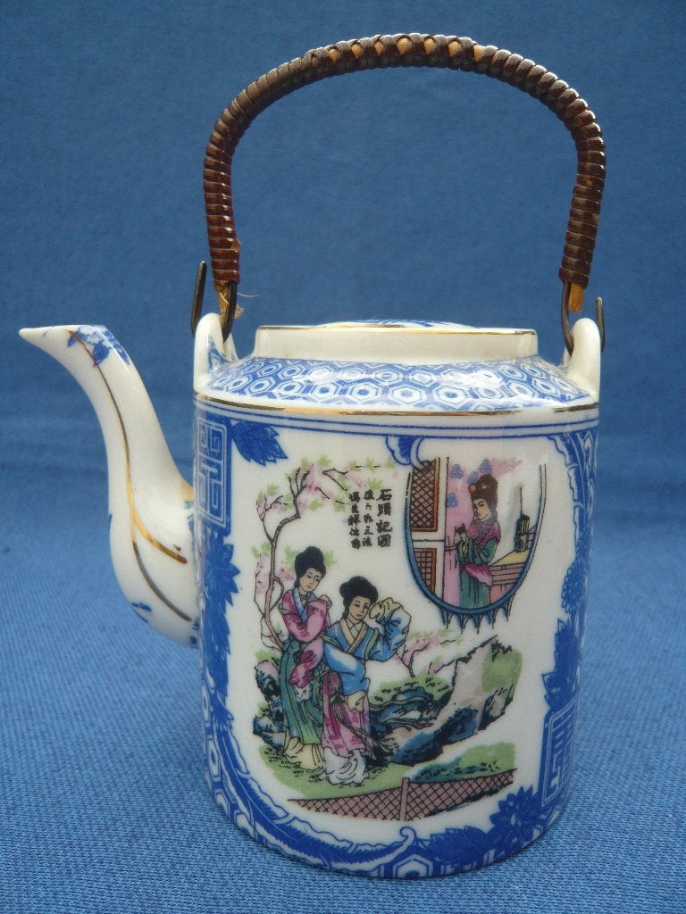 Chinees porselein theepot nr 10, Ophalen of Verzenden
