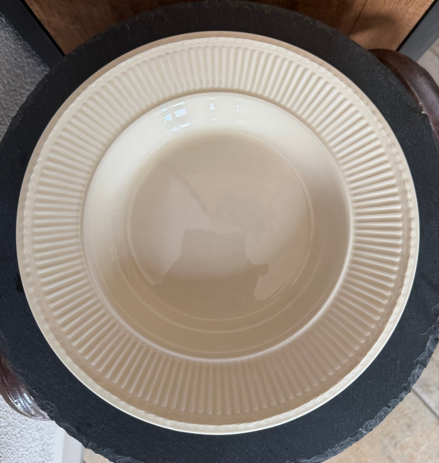 Meerdere Wedgwood Edme diepe borden 23 cm - 4 cm hoog, Klassiek, Ophalen of Verzenden, Zo goed als nieuw, Bord(en)