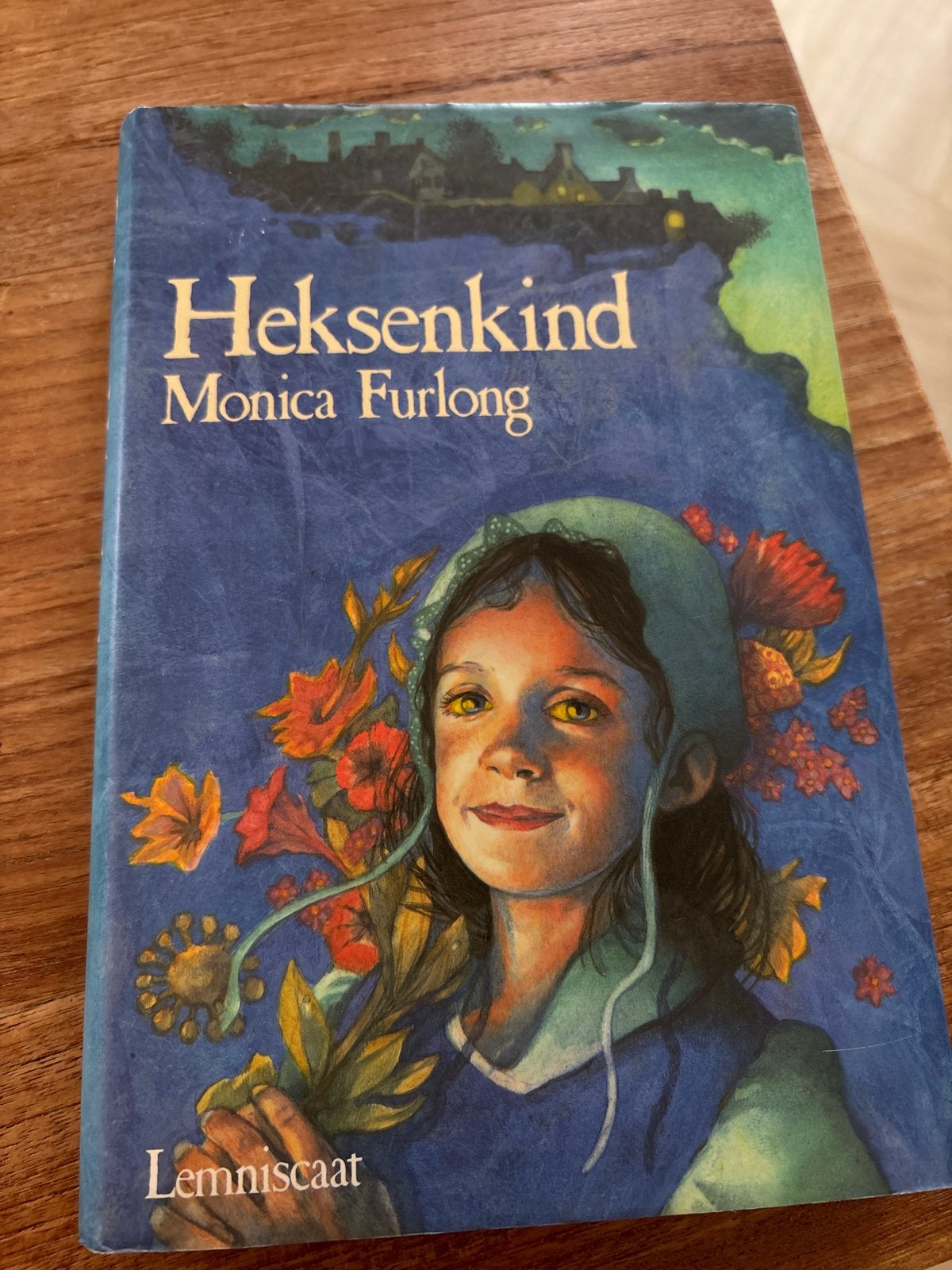 Heksenkind - Monica Furlong (Lemniscaat), Boeken, Ophalen of Verzenden, Gelezen